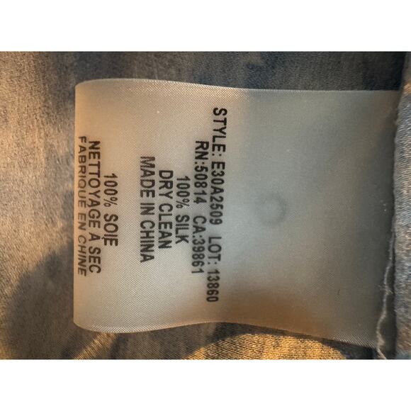 Elie Tahari 100% Blue Green Watery Silk Button down Sheer Sleeves Shirt Medium M - Picture 9 of 10